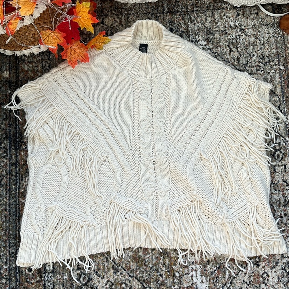 NWOT Cable Knit Poncho with Fringe Detailing - One Size